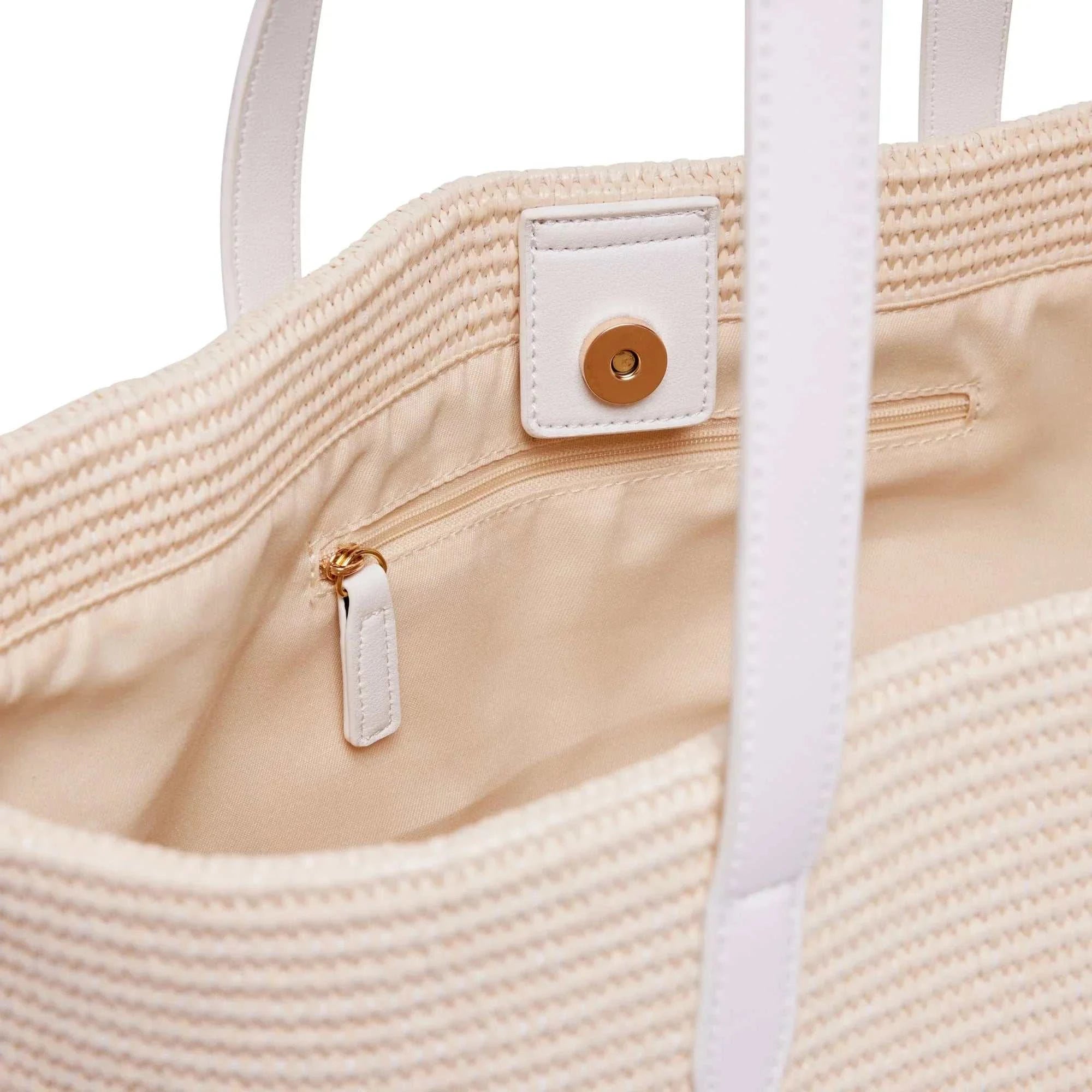 Base Supply Panier Base woven straw bag interior with zip pocket and magnetic closure in chalk color