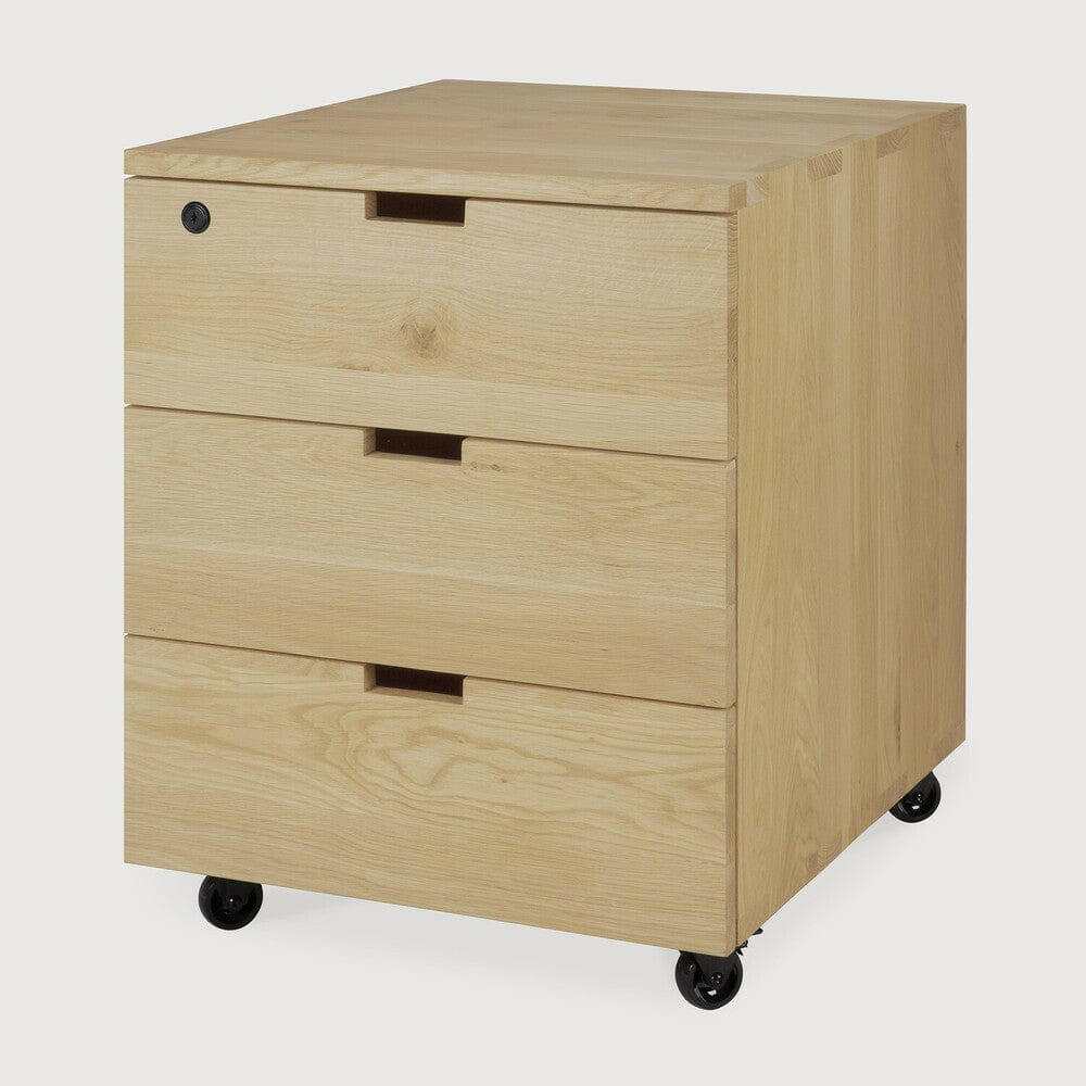 Ethnicraft Oak Billy Drawer unit with 3 soft-closing drawers, key lock, and wheels in varnished oak finish