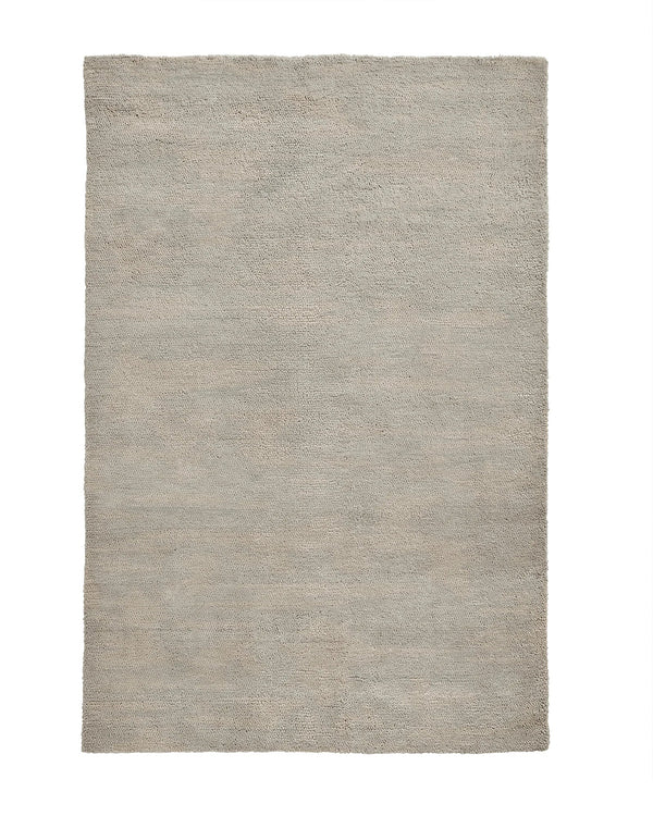 Plush chunky wool Valencia Rug in Cloud color with soft textured weave