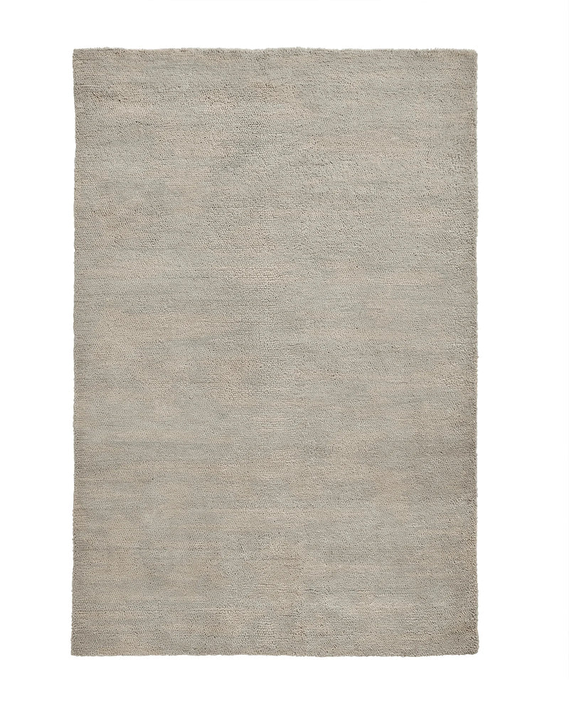 Plush chunky wool Valencia Rug in Cloud color with soft textured weave