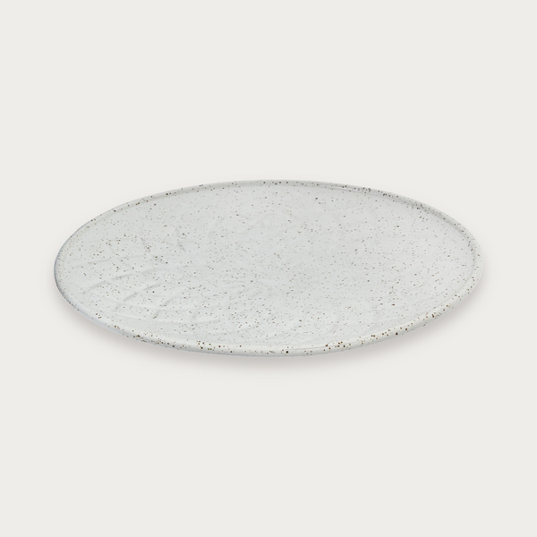 Robert Gordon Hardware Lane 20cm plate in white gloss on a soft grey background