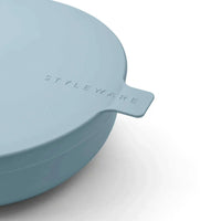 Light blue Styleware nesting bowl with snap-tight lid in sky color