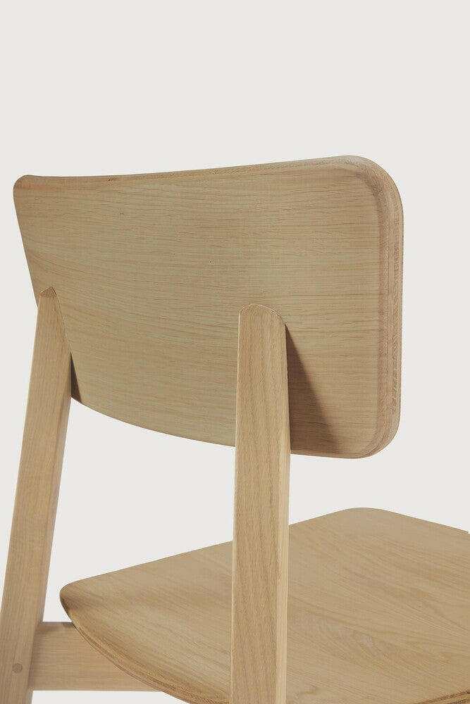 Ethnicraft Dining Chair Casale in natural solid oak with smooth, straight lines and minimalist design
