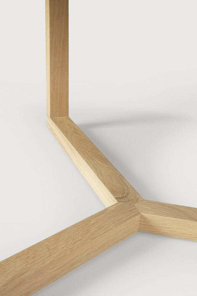 Close-up of Ethnicraft Tripod Coffee Table natural oak solid European oak tripod base leg detail