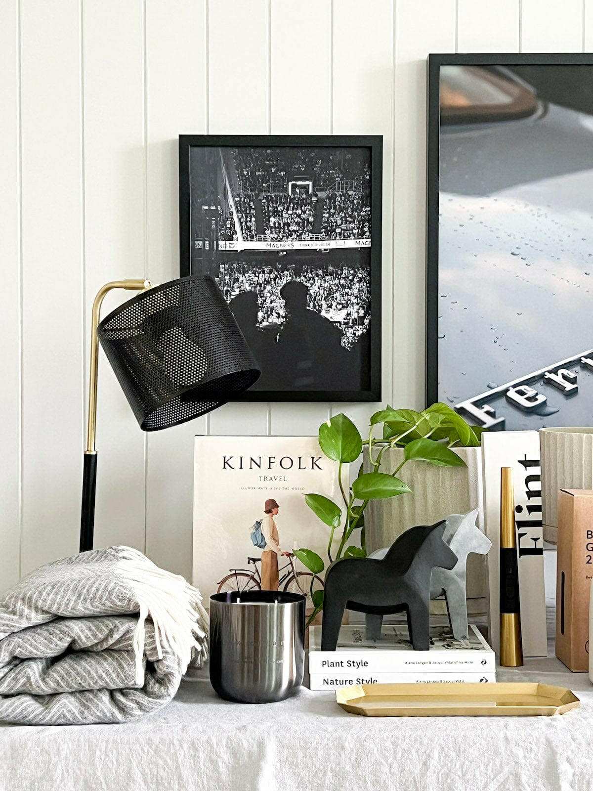 Harper Entertainment Distribution Services Books The Kinfolk Travel by John Burns (7439635546361)