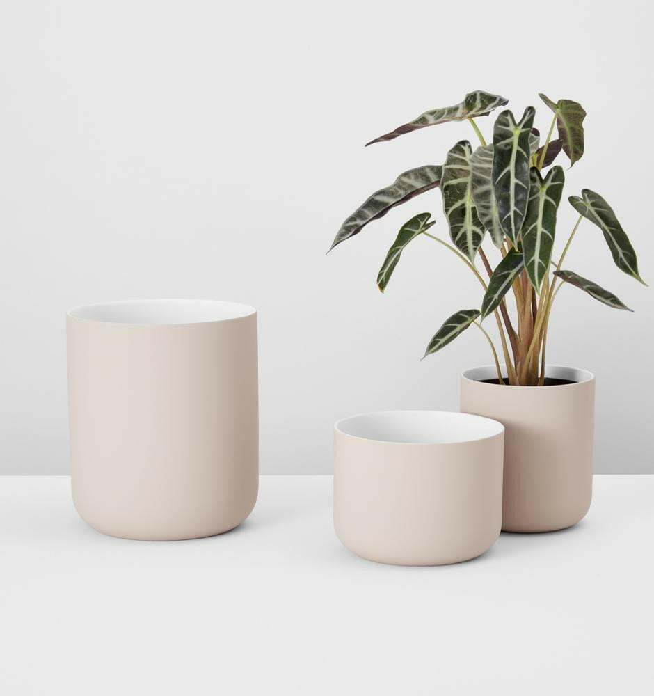 Middle of Nowhere Pots Minna Pot, Nude Medium (7564930580729)